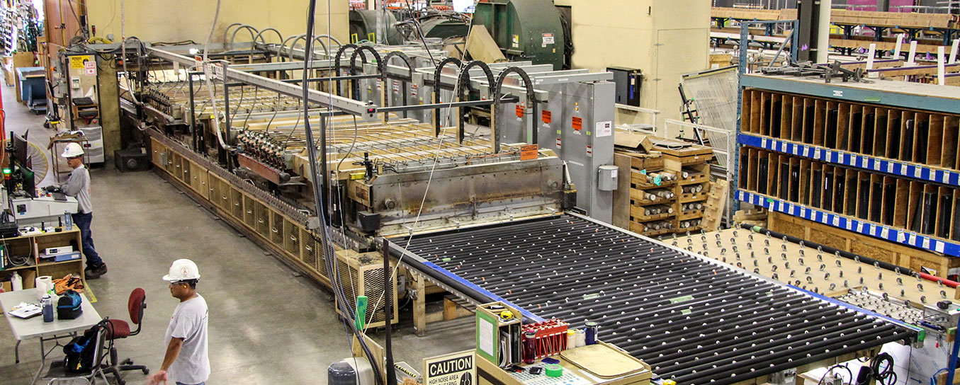 https://www.garibaldiglass.com/wp-content/uploads/2021/08/Garibaldi-Facility-2.jpg