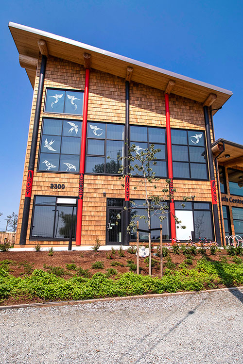 https://www.garibaldiglass.com/wp-content/uploads/2021/08/Tsawwassen-Youth-Centre-Front-2.jpg